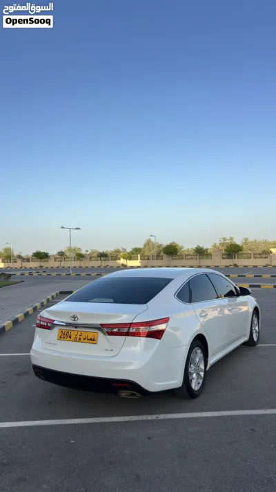 Toyota Avalon XLE 3