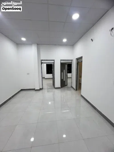 شقة للايجار في حي المهندسين طابق ثاني 2منام صاله ومطبخ وصحيات 2