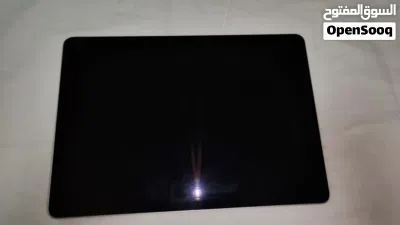 بحالة ممتازة 9 iPad الجيل التاسع 10.2 بوصه 4