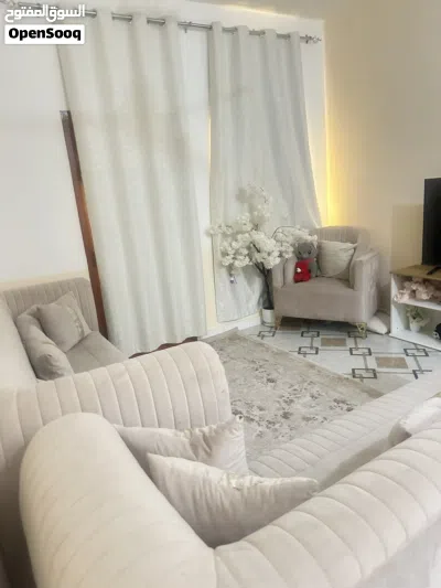 أثار للبيع 2