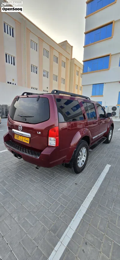 Nissan Pathfinder SL 2
