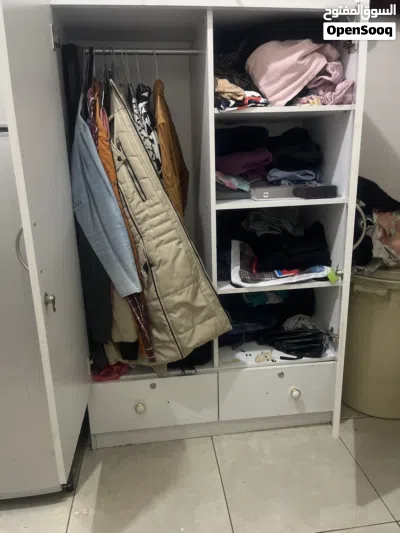 IKIA cabinet 2