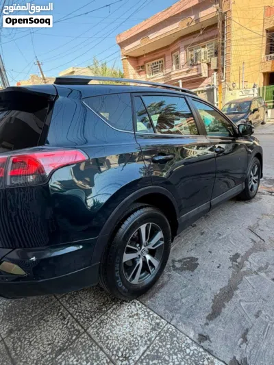 Toyota RAV 4 XLE 2