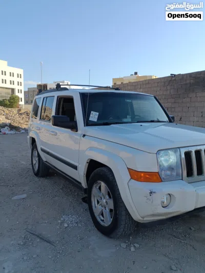 Jeep Commander Laredo 2