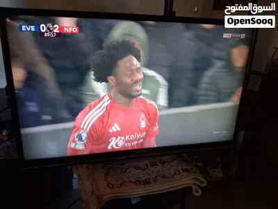 للبيع شاشه تومسون بلازما 4