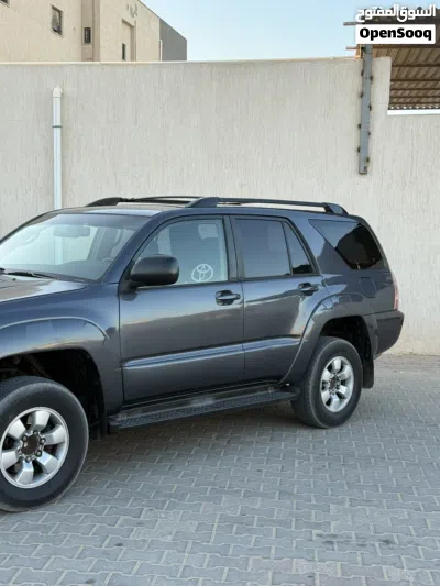 Toyota 4 Runner SR5 3