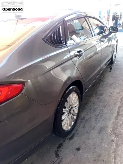 Ford Fusion SE 3