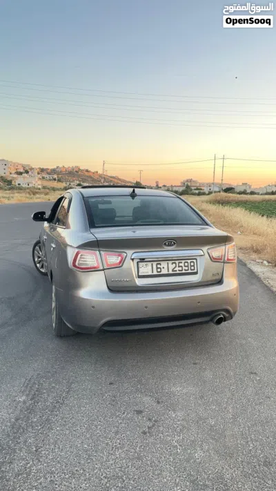 Kia Forte LXS 2
