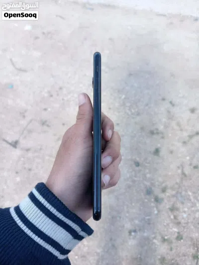 ايفون ل بيع 4