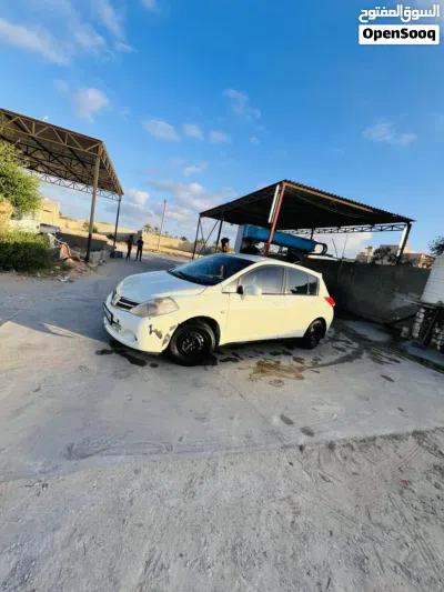 Nissan Tiida 2