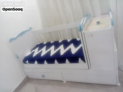 سرير اطفال 2