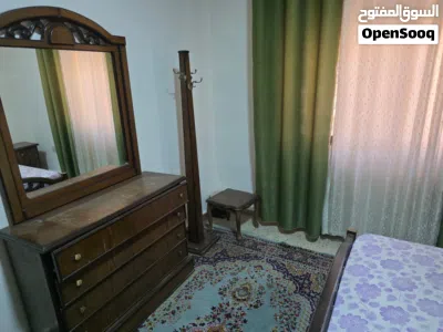 عفش بيت كامل ومجهزة بأجهزة كهربائية بحالة ممتازة للبيع جملة 3