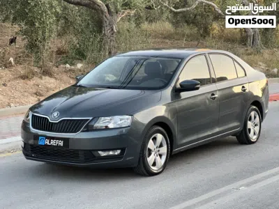 Skoda Rapid Standard 2