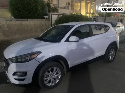 Hyundai Tucson Standard 2