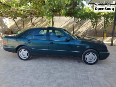 Mercedes Benz E-Class E 280 3