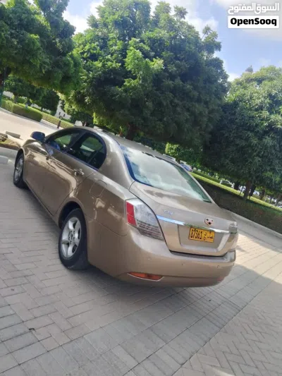 Geely Emgrand X7 4