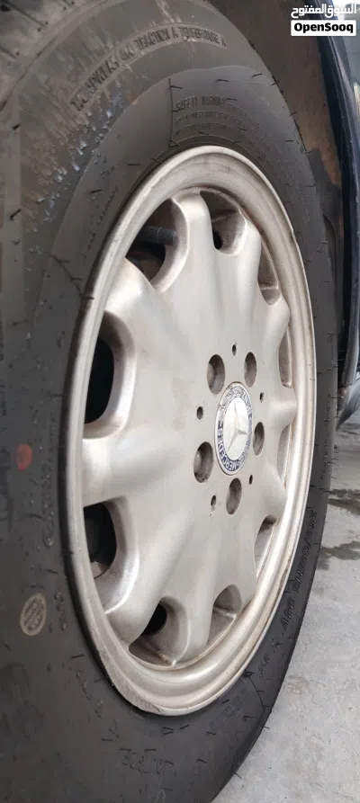 Mercedes Benz E-Class E 200 2
