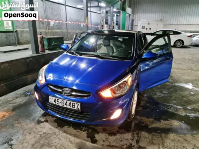Hyundai Accent Standard 4