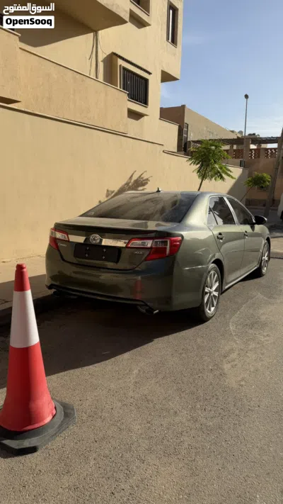 Toyota Camry XLE 3