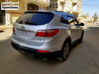 هيونداي جراند سانتا في 4