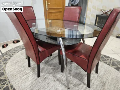 طاولة طعام مع 4 كراسى 2