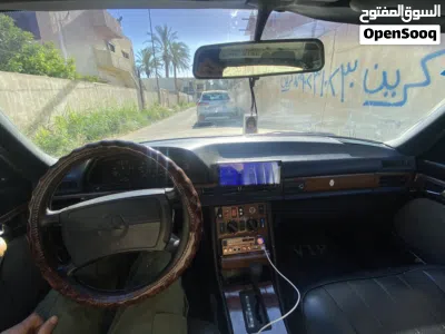 مرسيدس بنز الفئة-E E 280 2