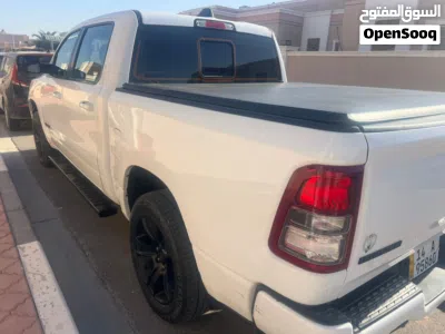 Dodge Ram Laramie 4
