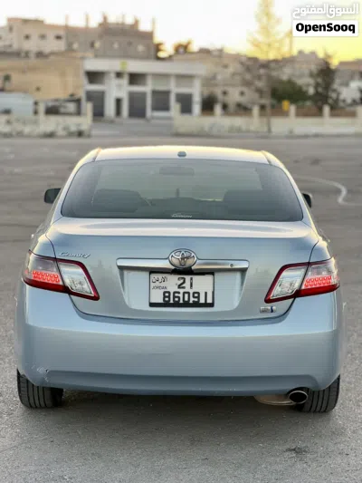Toyota Camry LE 3