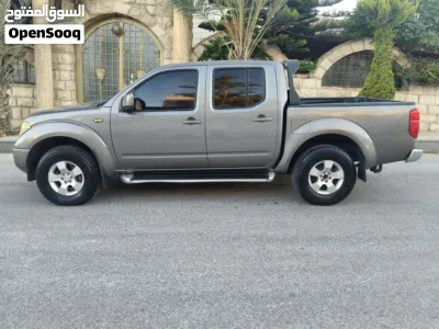 Nissan Navara LE 2