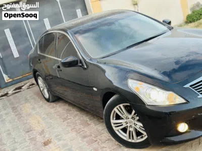 Infiniti G25 4