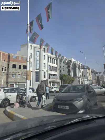 مبني تجاري رئيسي فشلوم بالقرب من جزيرة الدوران و امام بركيدجو الجامع يبعد علي جزيرة فشلوم دقيقة مشي 2