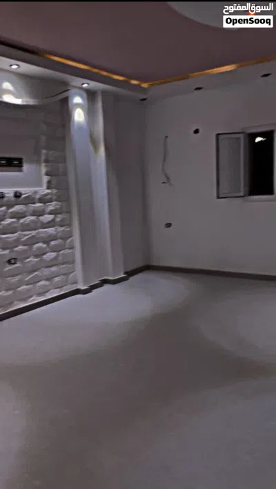 حوش للإيجار في عين زاره مشتل 2