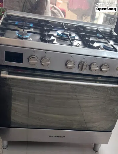 فرن مع غاز تومسون ايطالي بحاله جيده جدا 3