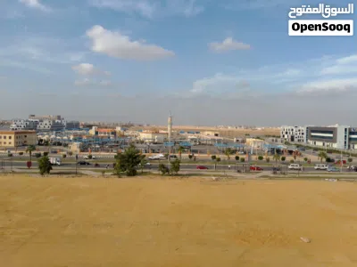 للايجار مقر اداري المساحة (84) 3