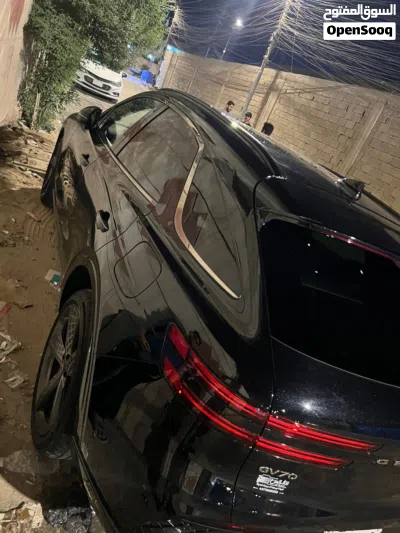 جينيسيس GV70 3
