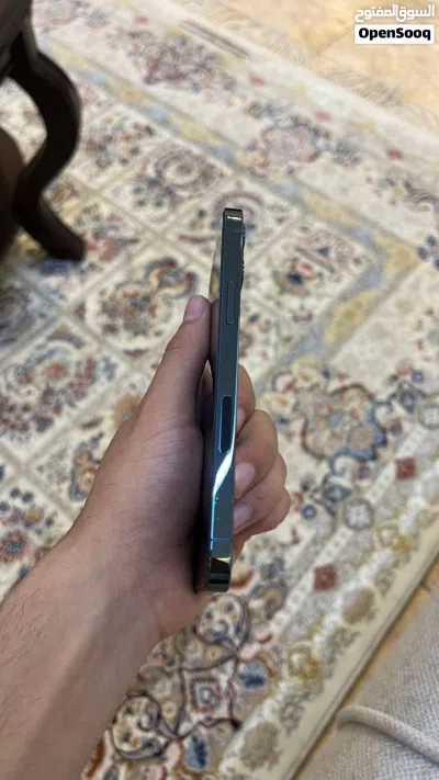 ايفون 12 برو نظيف 3