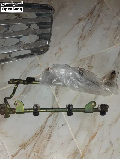قطع غيار انفينتي fx35 2008 للبيع 3