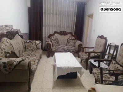 كتب مستعمل خشب ثقيل جدا ،،مستعمل بحاله جيدة جدا 2