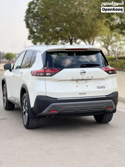 Nissan Rogue SL 4