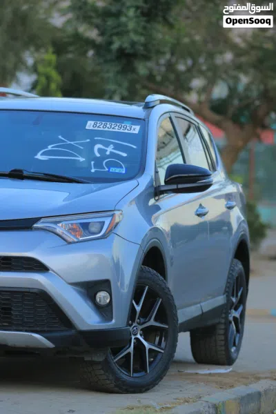 Toyota RAV 4 SE 2
