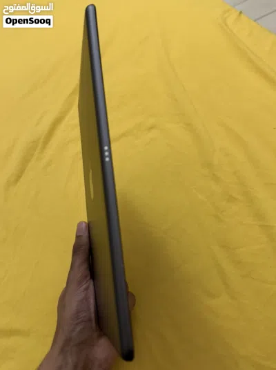 IPAD 8 / wifi + sim 3