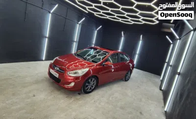 Hyundai Accent Limited 3