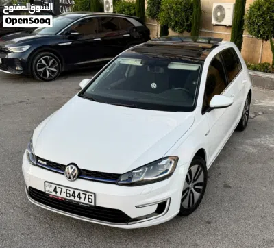 Volkswagen Golf E-Golf 2
