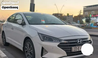Hyundai Elantra GL 3