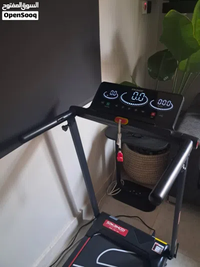 Treadmill with tray / table 3