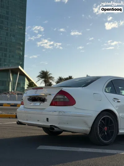 مرسيدس بنز الفئة-E E 550 3