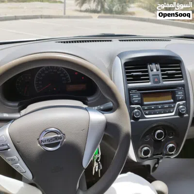 Nissan Sunny SL 4