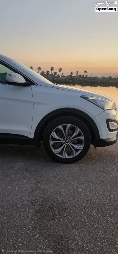 Hyundai Santa Fe Limited 3