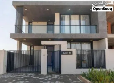 فيلا في مجمع بحيرة الامنيات السكني 4