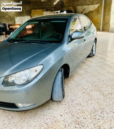 Hyundai Elantra GL 3